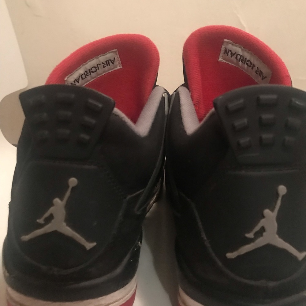 Jordan 4s - Picture 5 of 5